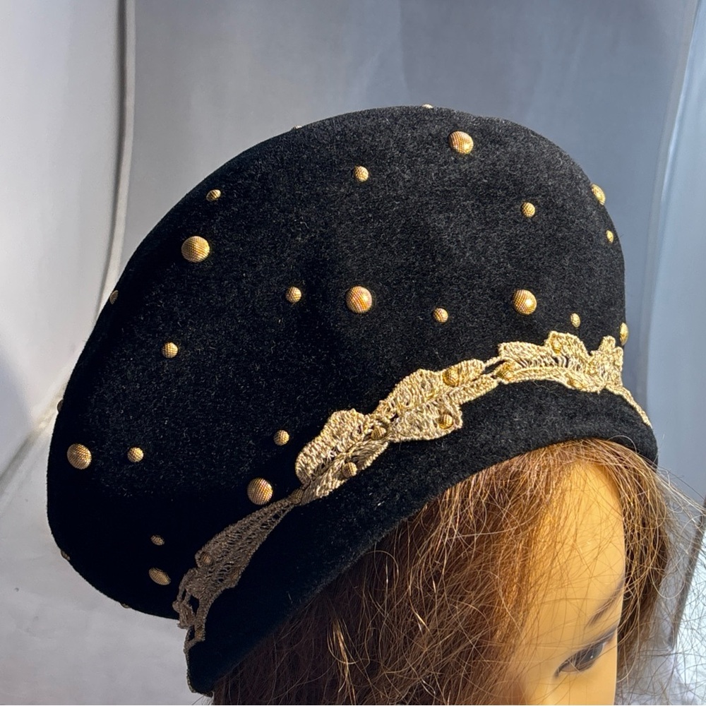 Stylish Black and Gold Embellished Beret 1950-60 Jack McConnell